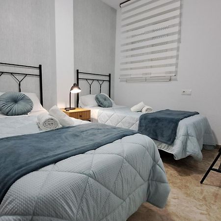 קורדובה Apartamentos Maria Cristina Con Parking Gratis חדר תמונה