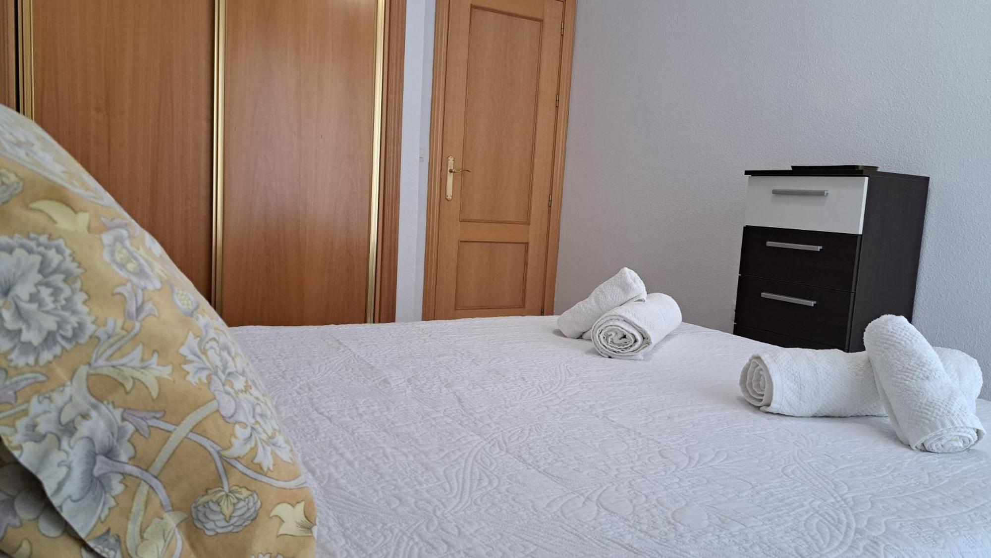 קורדובה Apartamentos Maria Cristina Con Parking Gratis מראה חיצוני תמונה