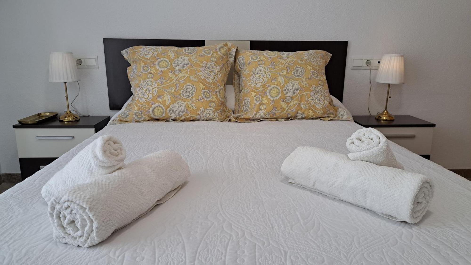 קורדובה Apartamentos Maria Cristina Con Parking Gratis מראה חיצוני תמונה